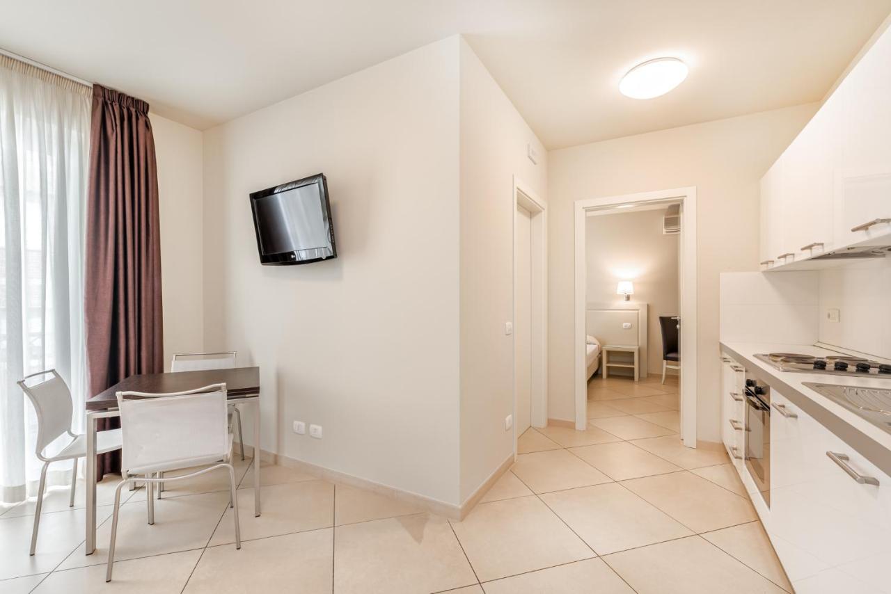 Hotel & Residence Exclusive Marina Di Carrara Extérieur photo