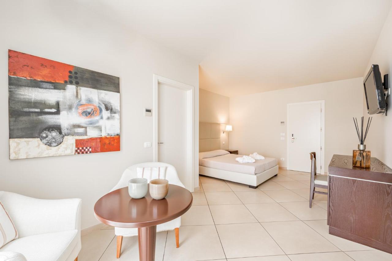 Hotel & Residence Exclusive Marina Di Carrara Extérieur photo