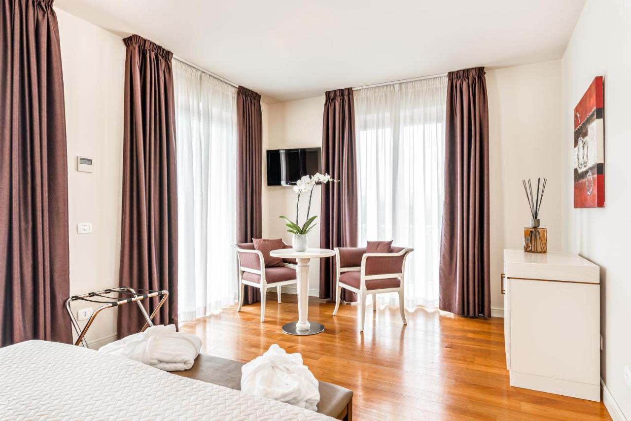 Hotel & Residence Exclusive Marina Di Carrara Extérieur photo