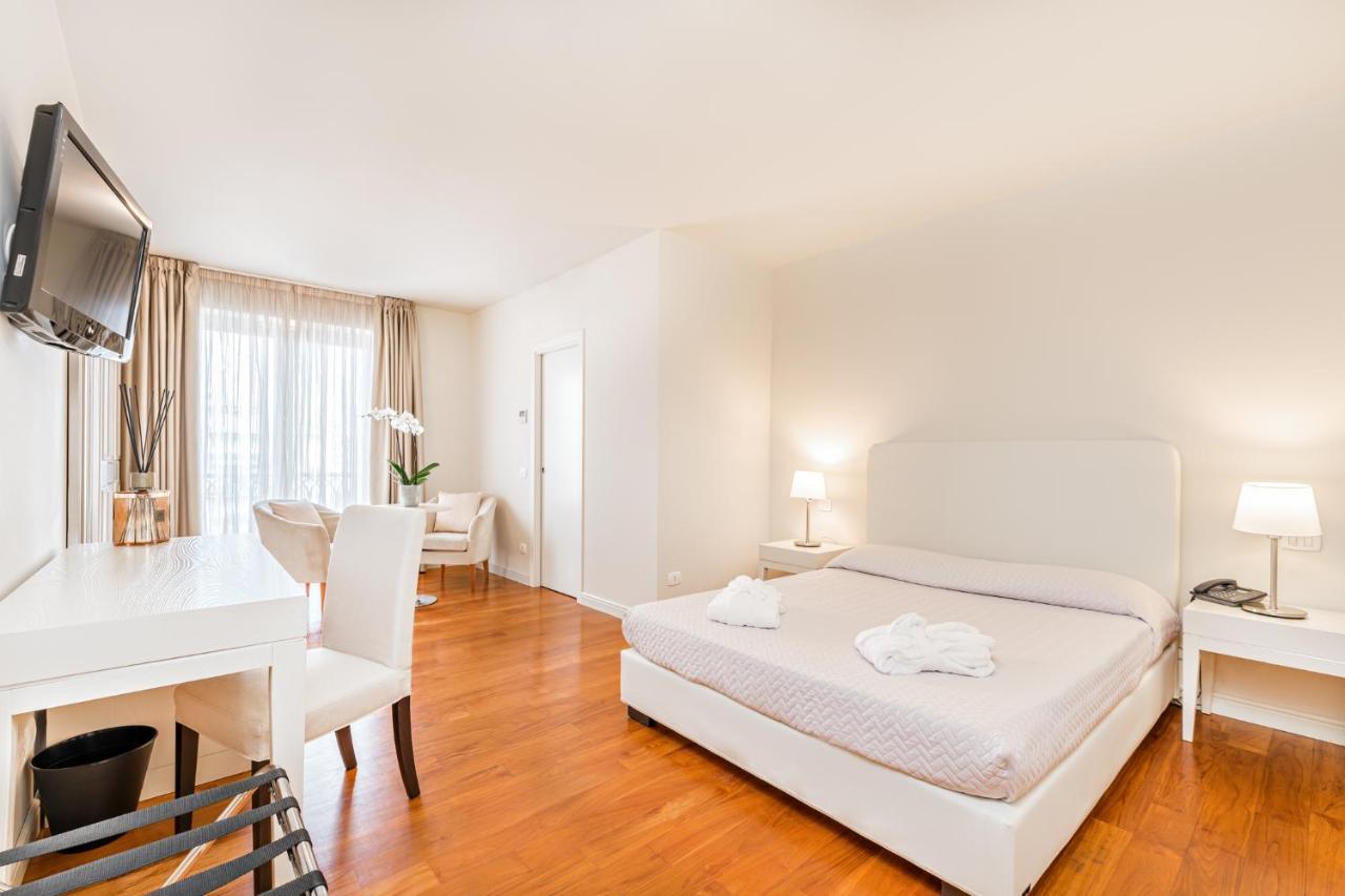 Hotel & Residence Exclusive Marina Di Carrara Extérieur photo