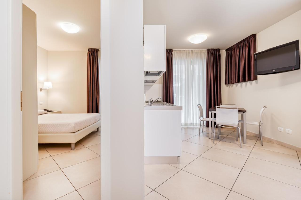 Hotel & Residence Exclusive Marina Di Carrara Extérieur photo