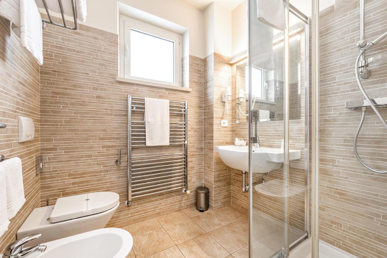 Hotel & Residence Exclusive Marina Di Carrara Extérieur photo