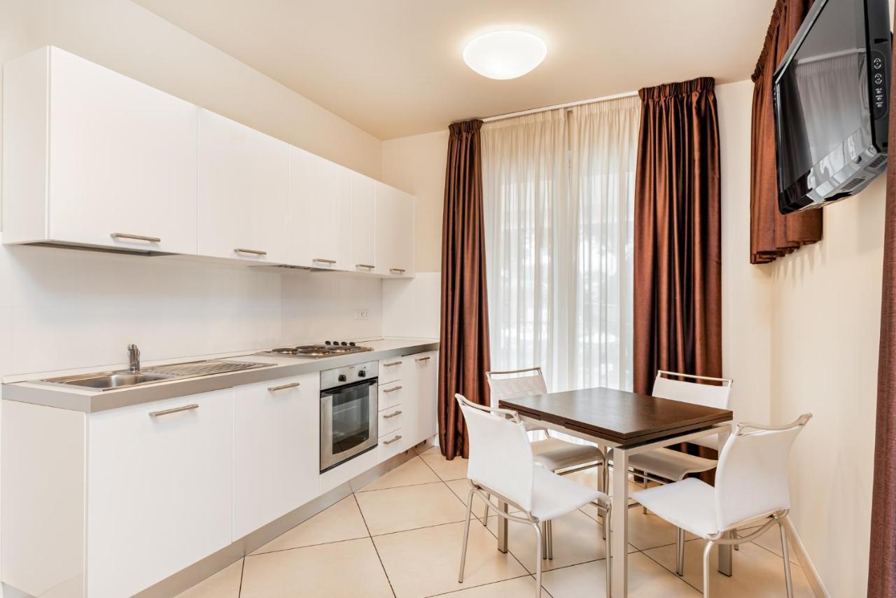 Hotel & Residence Exclusive Marina Di Carrara Extérieur photo