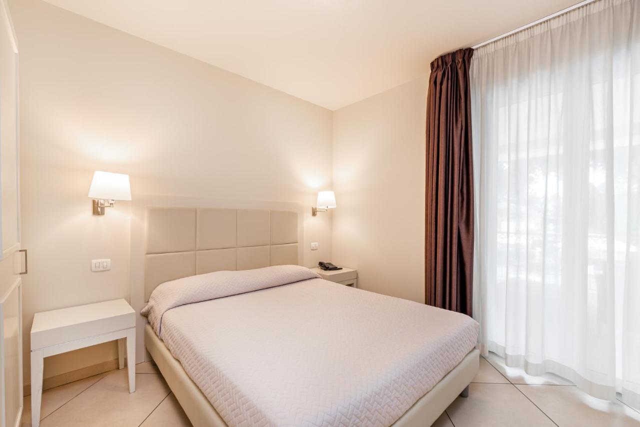 Hotel & Residence Exclusive Marina Di Carrara Extérieur photo