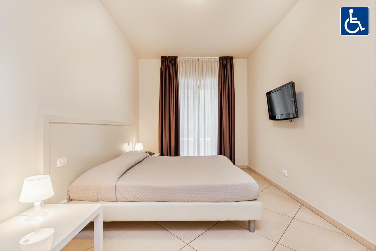 Hotel & Residence Exclusive Marina Di Carrara Extérieur photo