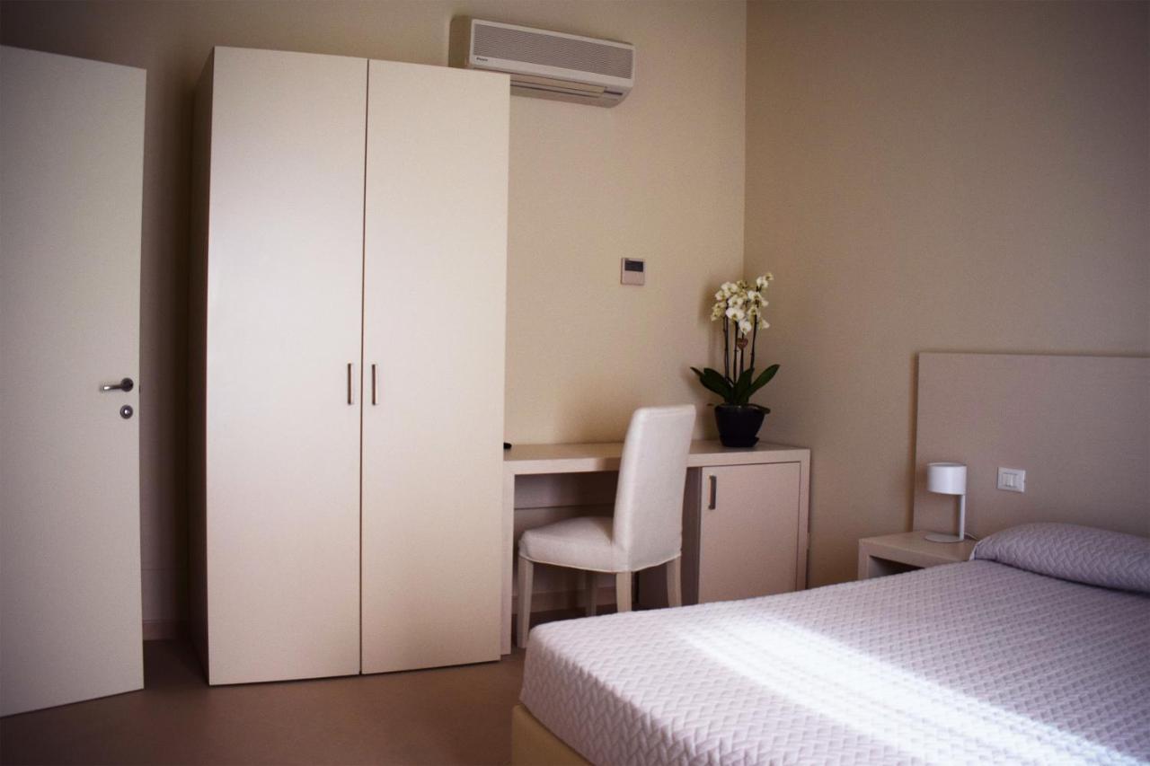 Hotel & Residence Exclusive Marina Di Carrara Extérieur photo