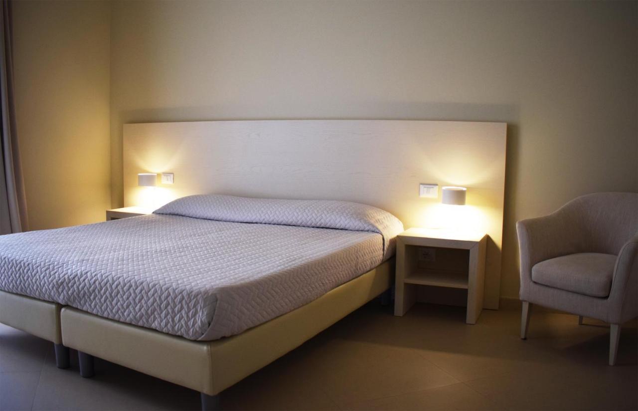 Hotel & Residence Exclusive Marina Di Carrara Extérieur photo